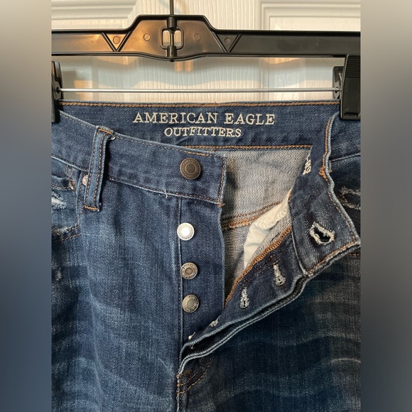 American Eagle High Rise Vintage Button Fly Distressed Jeans - Picture 4 of 6